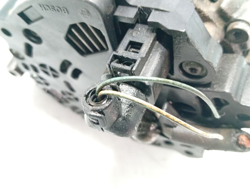 Recambio de alternador para volkswagen touareg (7la) referencia OEM IAM 070903139  