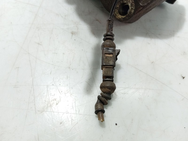 Recambio de pinza freno delantera derecha para volkswagen touareg (7la) referencia OEM IAM 7L6615124F  