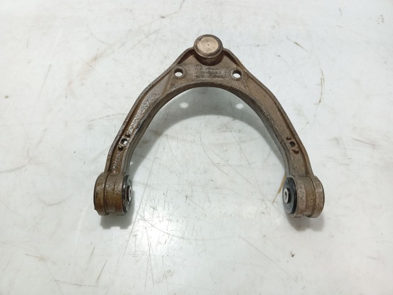 Recambio de brazo suspension superior delantero izquierdo para volkswagen touareg (7la) referencia OEM IAM 7L0407021  