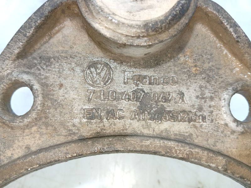 Recambio de brazo suspension superior delantero izquierdo para volkswagen touareg (7la) referencia OEM IAM 7L0407021  