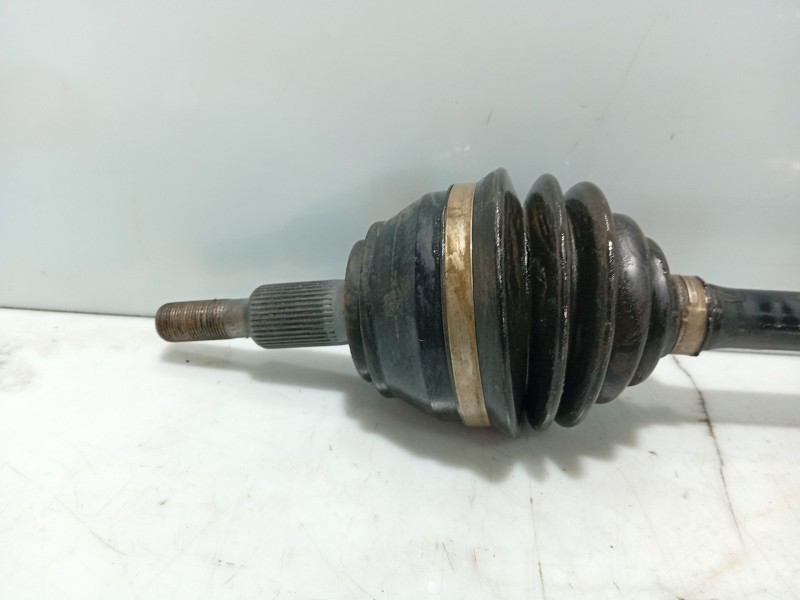 Recambio de transmision delantera izquierda para volkswagen touareg (7la) referencia OEM IAM 7L6407271G  