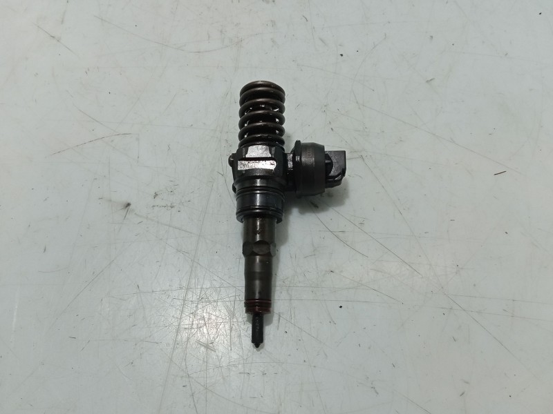 Recambio de inyector para volkswagen touareg (7la) referencia OEM IAM   