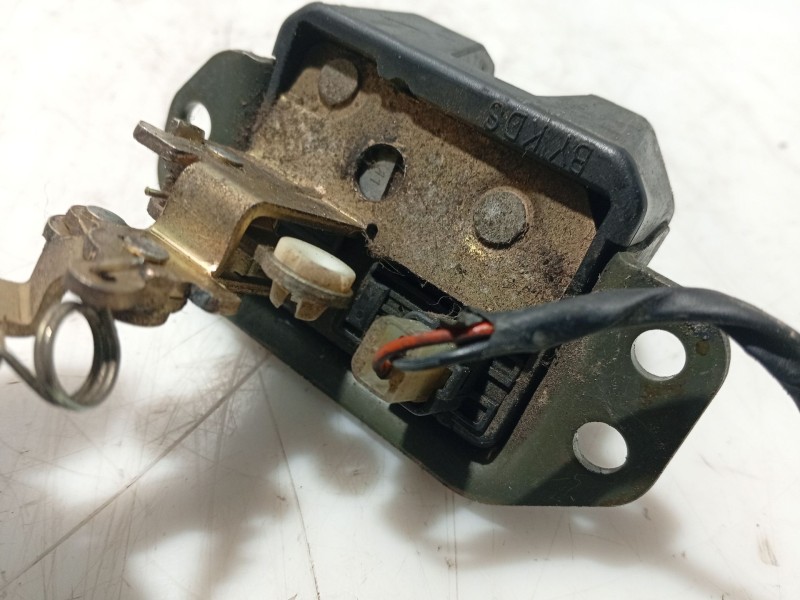 Recambio de cerradura maletero / porton para daewoo kalos (klas) 1.4 referencia OEM IAM 96491022  