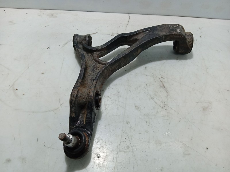 Recambio de brazo suspension inferior delantero izquierdo para volkswagen touareg (7la) referencia OEM IAM 7L0407151H  