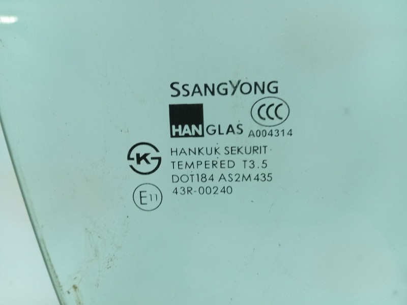 Recambio de luna delantera derecha para ssangyong actyon referencia OEM IAM 7238609000  
