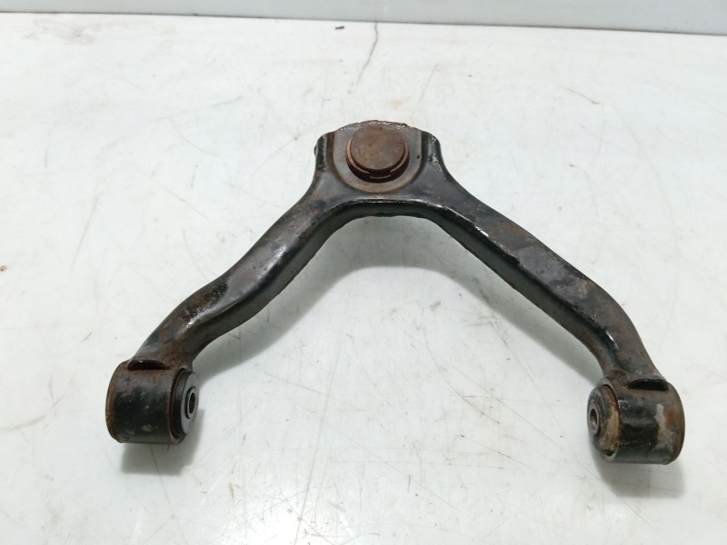 Recambio de brazo suspension superior delantero izquierdo para ssangyong actyon referencia OEM IAM ARM ASSY-FRT SUSP UPR  