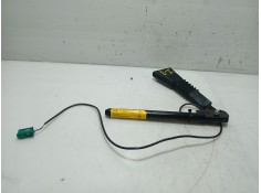 Recambio de anclaje cinturon delantero izquierdo para opel meriva a monospace (x03) 1.3 cdti (e75) referencia OEM IAM   