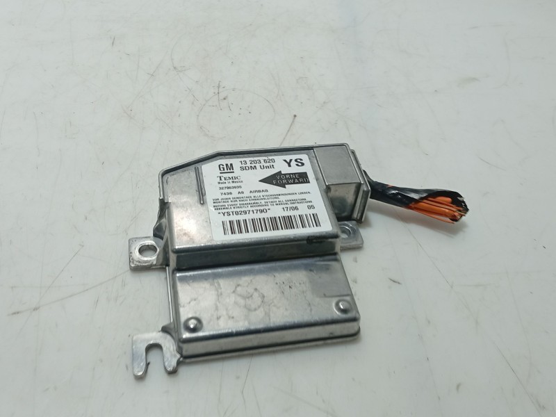 Recambio de centralita airbag para opel meriva a monospace (x03) 1.3 cdti (e75) referencia OEM IAM   