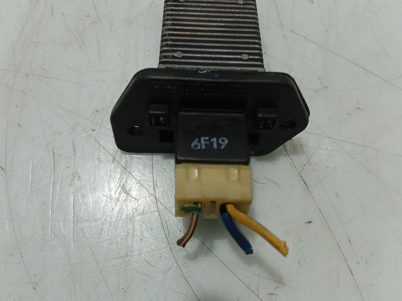 Recambio de resistencia calefaccion para ssangyong actyon referencia OEM IAM 6912008010  