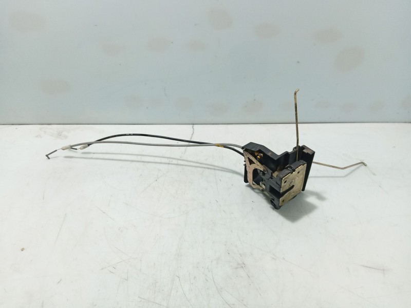 Recambio de cerradura puerta delantera derecha para ssangyong actyon referencia OEM IAM 7122009003  