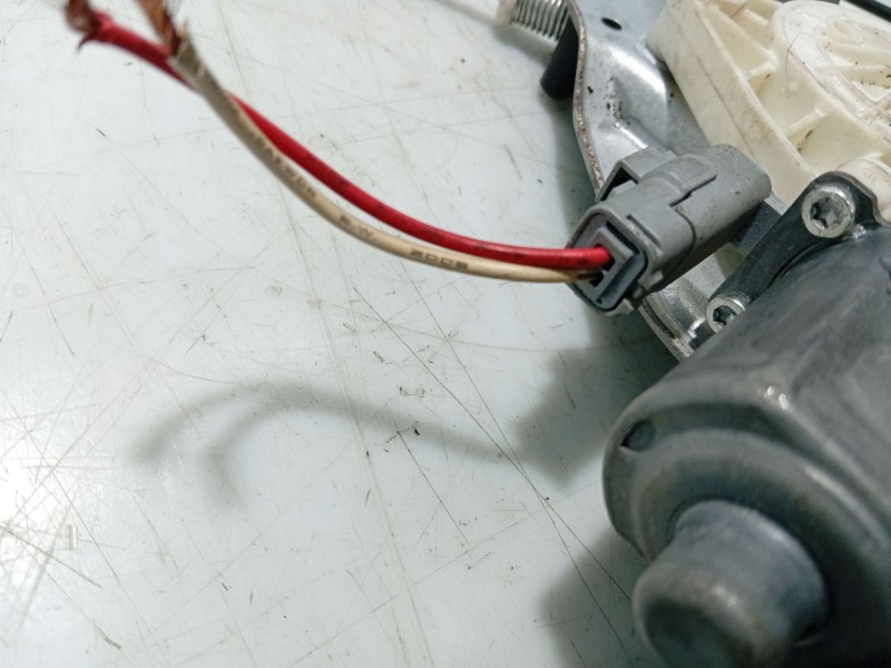 Recambio de elevalunas delantero izquierdo para ssangyong actyon referencia OEM IAM 7231109001 LTSY701L LTSY04L