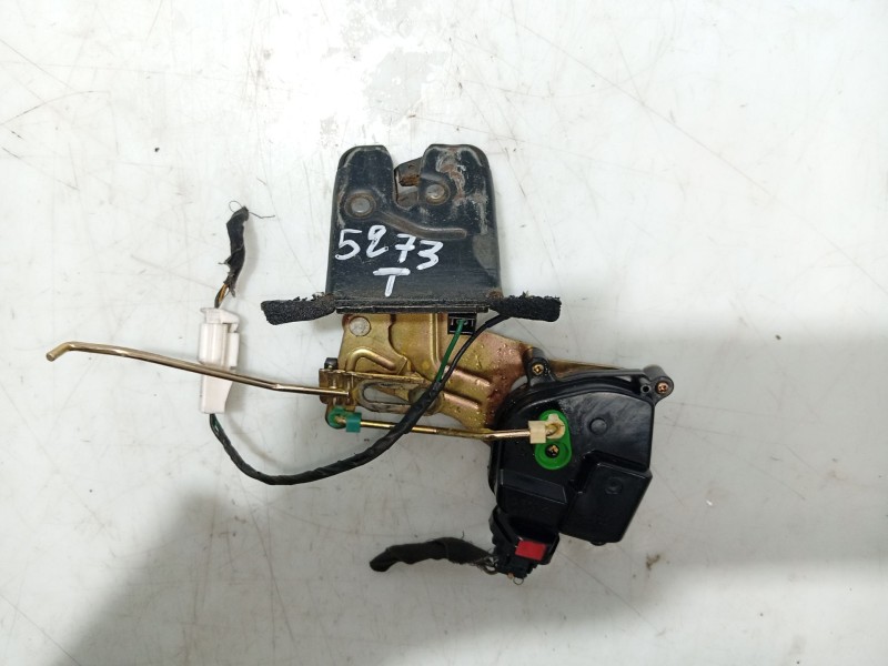 Recambio de cerradura maletero / porton para ssangyong actyon referencia OEM IAM 7141031001  