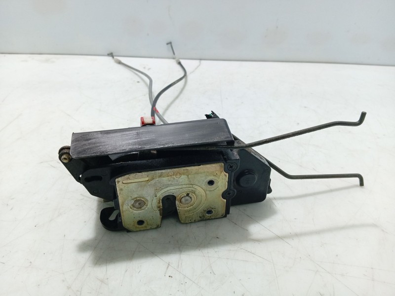Recambio de cerradura puerta delantera izquierda para ssangyong actyon referencia OEM IAM 7121009023  