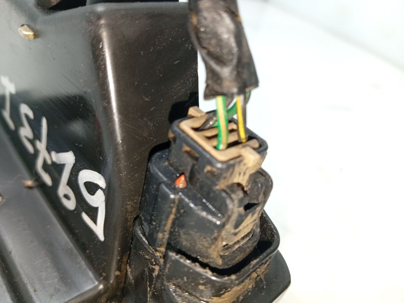 Recambio de cerradura puerta delantera izquierda para ssangyong actyon referencia OEM IAM 7121009023  