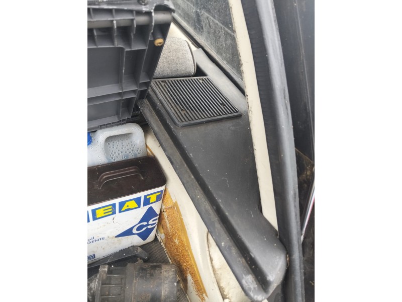 Recambio de molduras traseras para renault super 5 (b/c40_) 1.1 referencia OEM IAM   