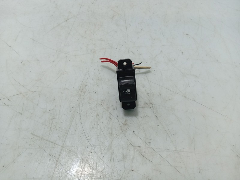 Recambio de mando elevalunas trasero derecho para ssangyong actyon referencia OEM IAM   