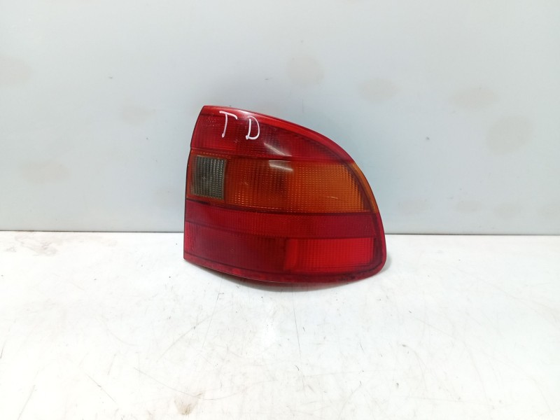 Recambio de piloto trasero derecho para opel astra f sedán (t92) 1.7 tds (f19, m19) referencia OEM IAM 90442022  