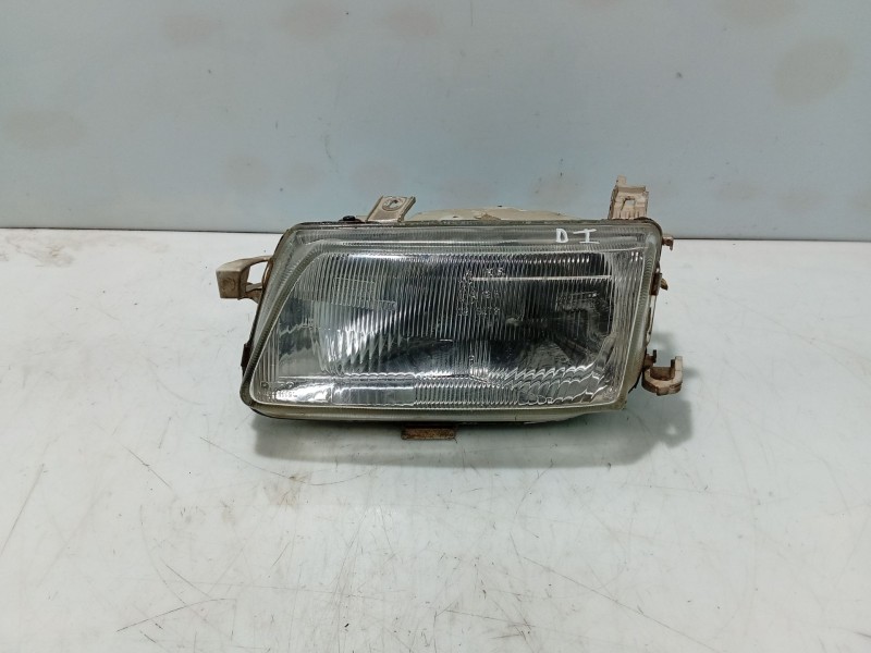 Recambio de faro izquierdo para opel astra f sedán (t92) 1.7 tds (f19, m19) referencia OEM IAM 90442768  