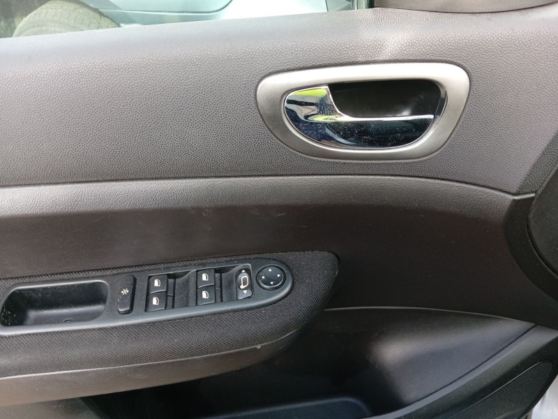 peugeot 307 (3a/c) del año 2001