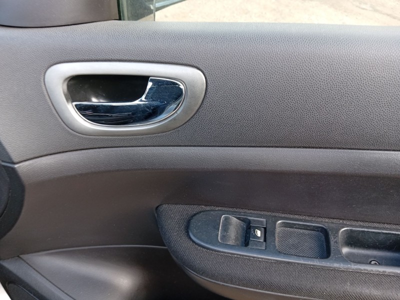 peugeot 307 (3a/c) del año 2001