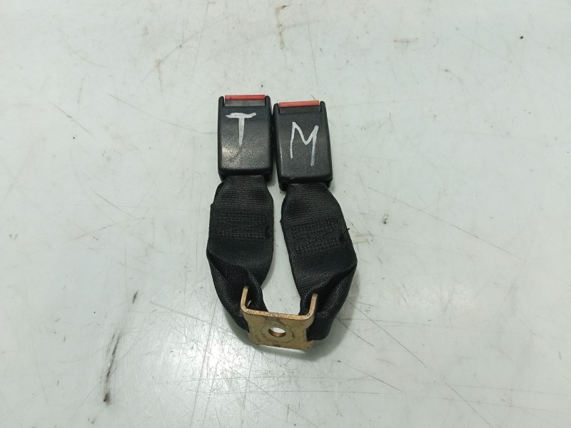 Recambio de anclaje cinturon trasero central para opel astra f sedán (t92) 1.7 tds (f19, m19) referencia OEM IAM   