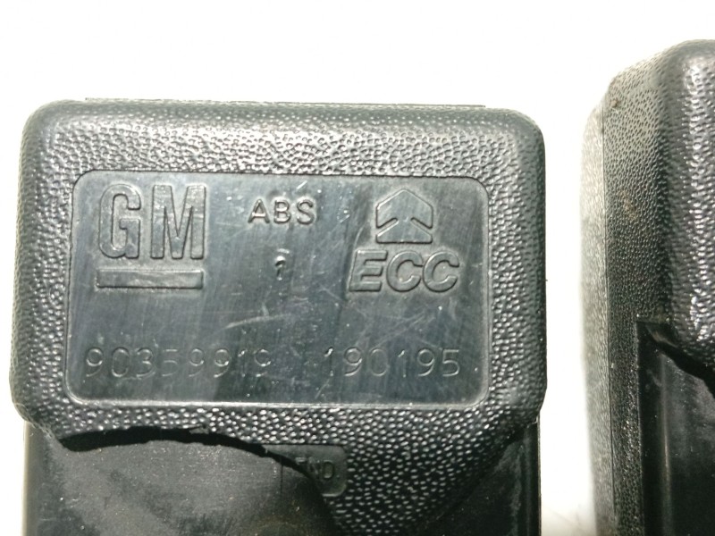 Recambio de anclaje cinturon trasero central para opel astra f sedán (t92) 1.7 tds (f19, m19) referencia OEM IAM   