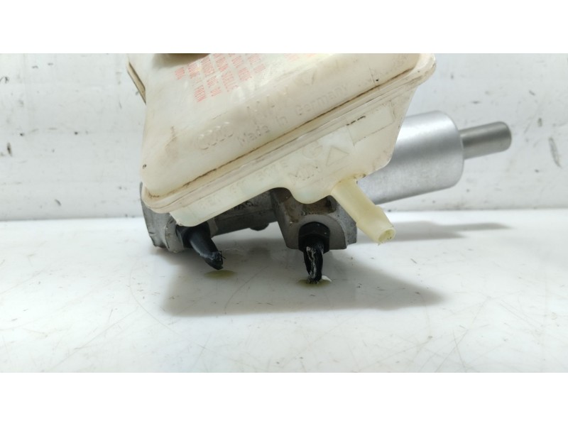 Recambio de bomba freno para audi a4 b7 (8ec) 2.5 tdi referencia OEM IAM 8E0611021  