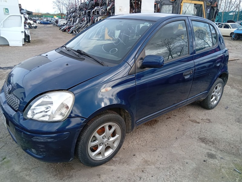 toyota yaris (_p1_) del año 2004