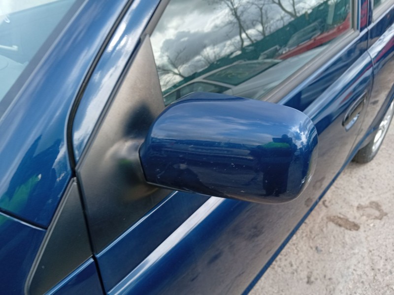 toyota yaris (_p1_) del año 2004