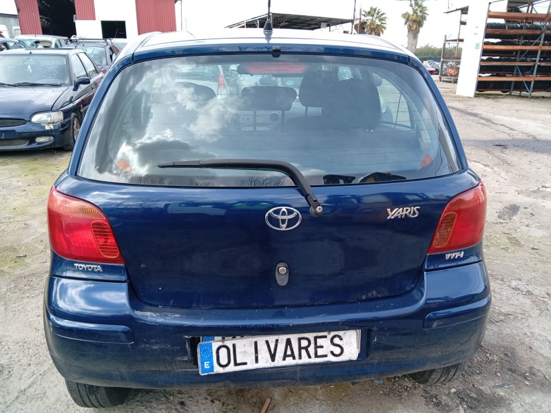 toyota yaris (_p1_) del año 2004