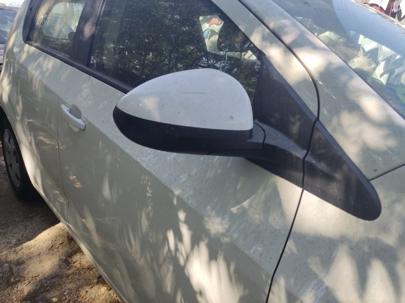 chevrolet aveo hatchback (t300) del año 2012