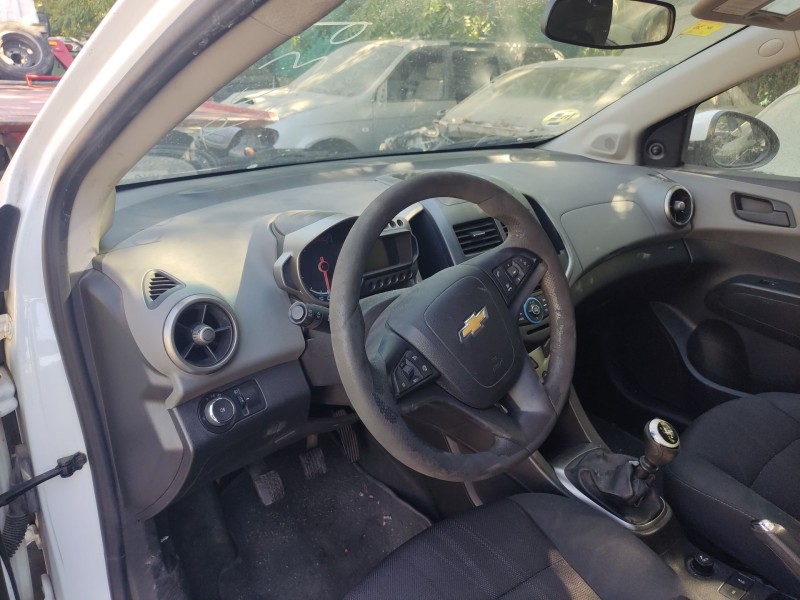 chevrolet aveo hatchback (t300) del año 2012