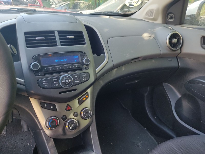 chevrolet aveo hatchback (t300) del año 2012