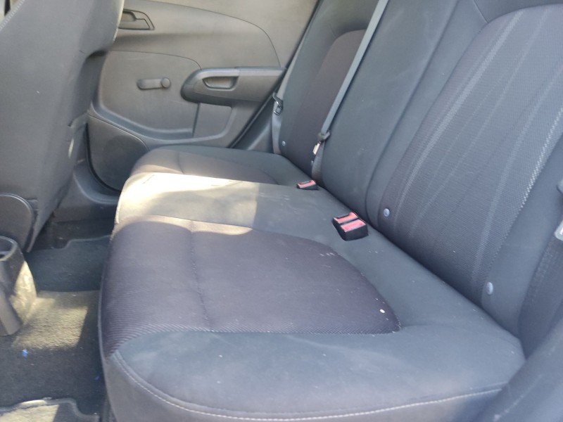 chevrolet aveo hatchback (t300) del año 2012