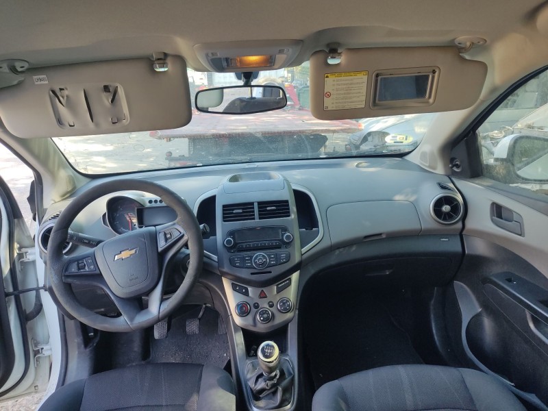 chevrolet aveo hatchback (t300) del año 2012