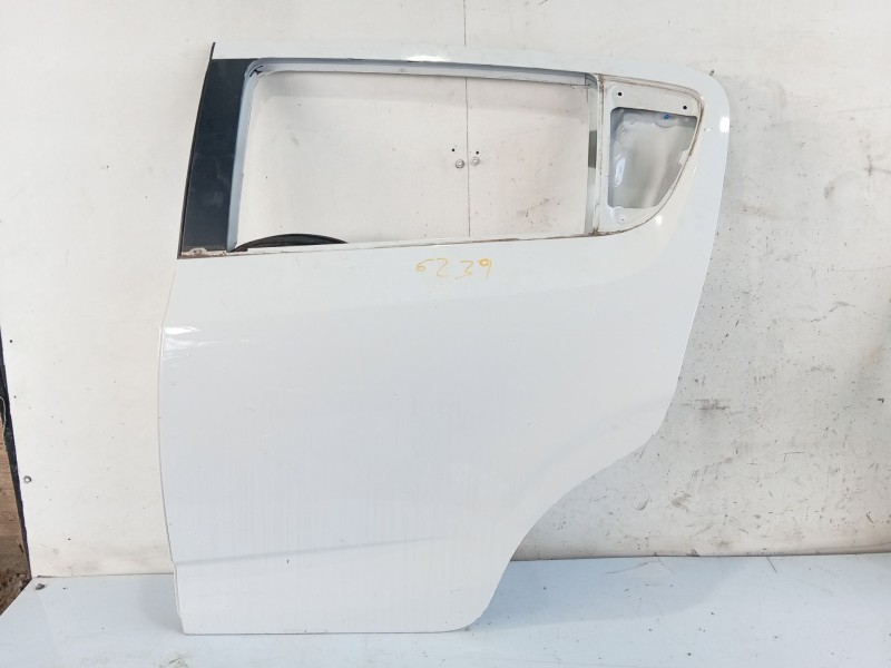 Recambio de puerta trasera izquierda para chevrolet aveo hatchback (t300) 1.3 d referencia OEM IAM 42357429  