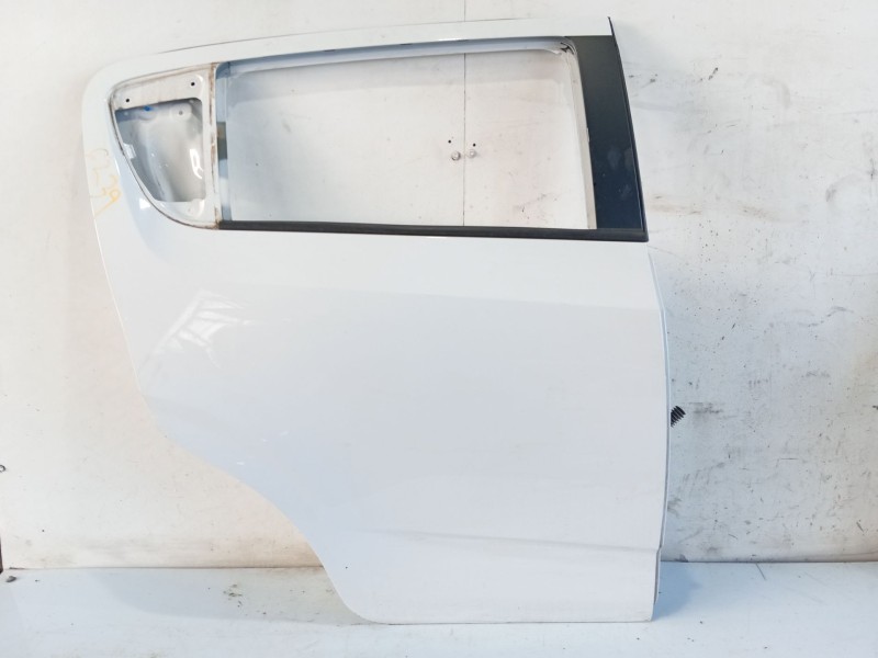Recambio de puerta trasera derecha para chevrolet aveo hatchback (t300) 1.3 d referencia OEM IAM 42357430  