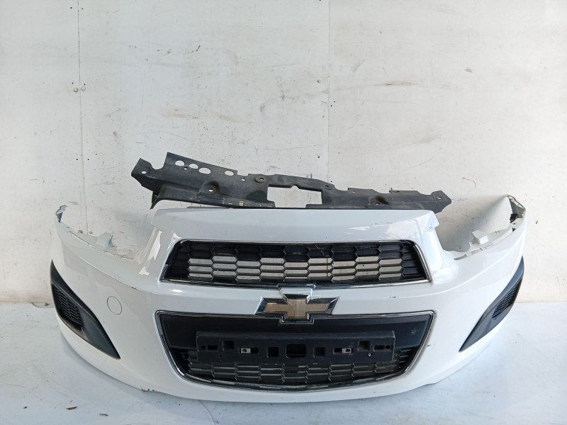 Recambio de paragolpes delantero para chevrolet aveo hatchback (t300) 1.3 d referencia OEM IAM 42341511  