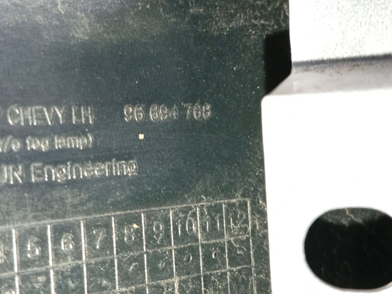 Recambio de paragolpes delantero para chevrolet aveo hatchback (t300) 1.3 d referencia OEM IAM 42341511  