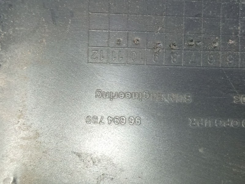 Recambio de paragolpes delantero para chevrolet aveo hatchback (t300) 1.3 d referencia OEM IAM 42341511  