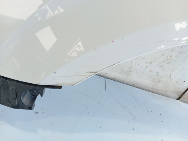 Recambio de aleta delantera izquierda para chevrolet aveo hatchback (t300) 1.3 d referencia OEM IAM 95483687  