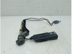 Recambio de anclaje cinturon delantero izquierdo para citroën c3 i (fc_, fn_) 1.4 i referencia OEM IAM    2