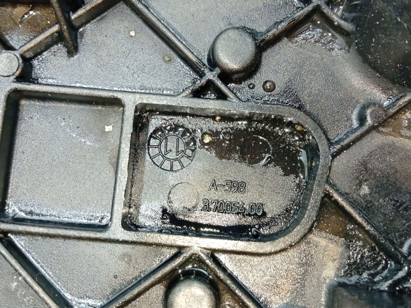 Recambio de tapa distribucion para chevrolet aveo hatchback (t300) 1.3 d referencia OEM IAM   