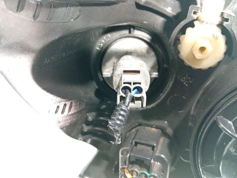 Recambio de faro izquierdo para chevrolet aveo hatchback (t300) 1.3 d referencia OEM IAM 96831091 / 96831061  