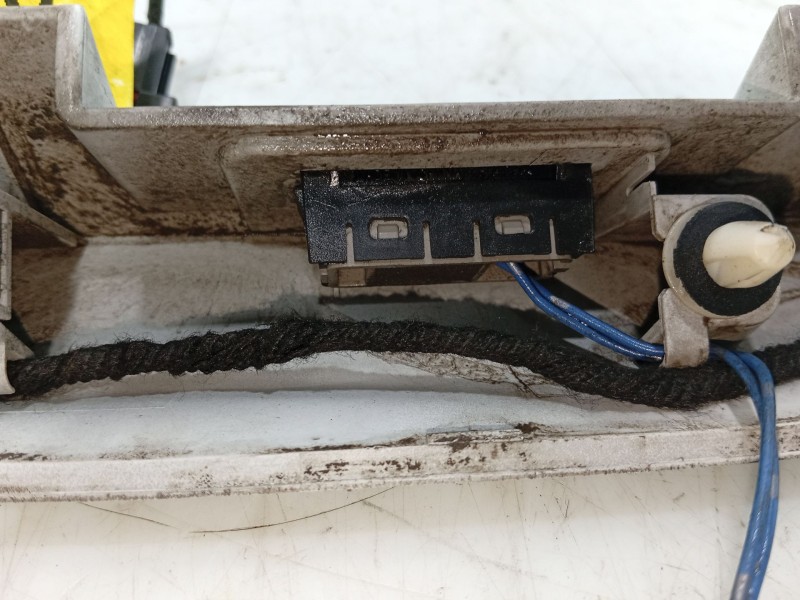 Recambio de moldura para chevrolet aveo hatchback (t300) 1.3 d referencia OEM IAM   