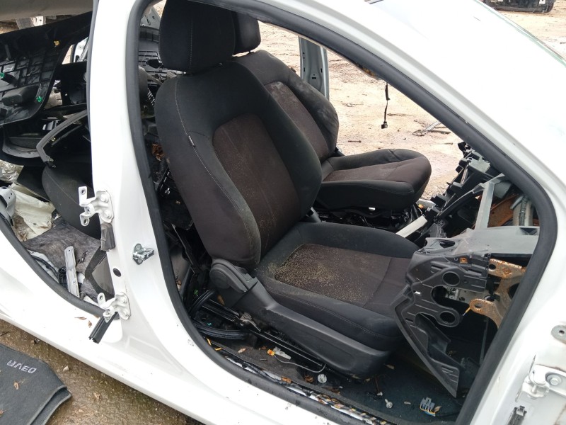 Recambio de asiento delantero derecho para chevrolet aveo hatchback (t300) 1.3 d referencia OEM IAM   