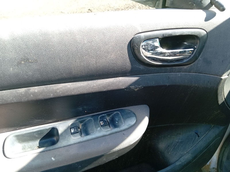 peugeot 307 (3a/c) del año 2001