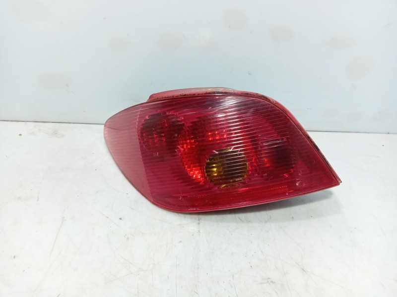 Recambio de piloto trasero izquierdo para peugeot 307 (3a/c) 1.4 16v referencia OEM IAM 6350P3  