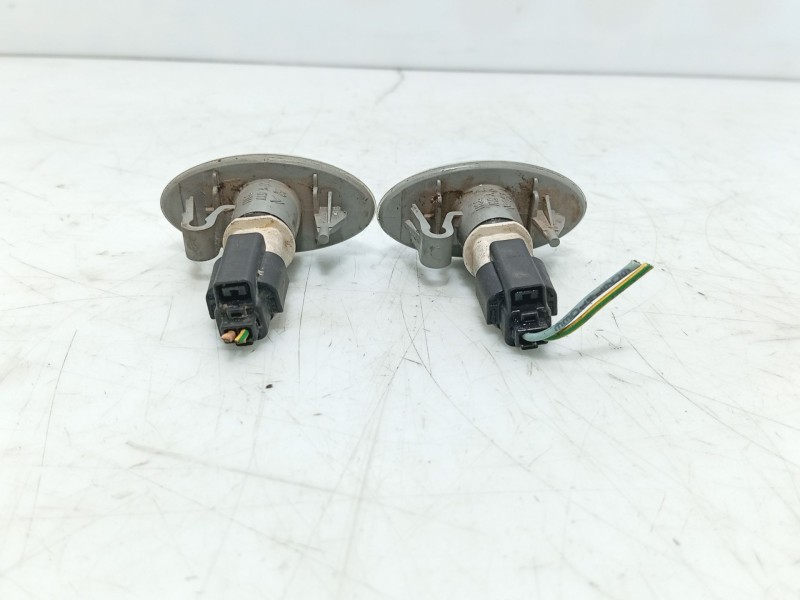 Recambio de piloto lateral izquierdo para peugeot 307 (3a/c) 1.4 16v referencia OEM IAM   