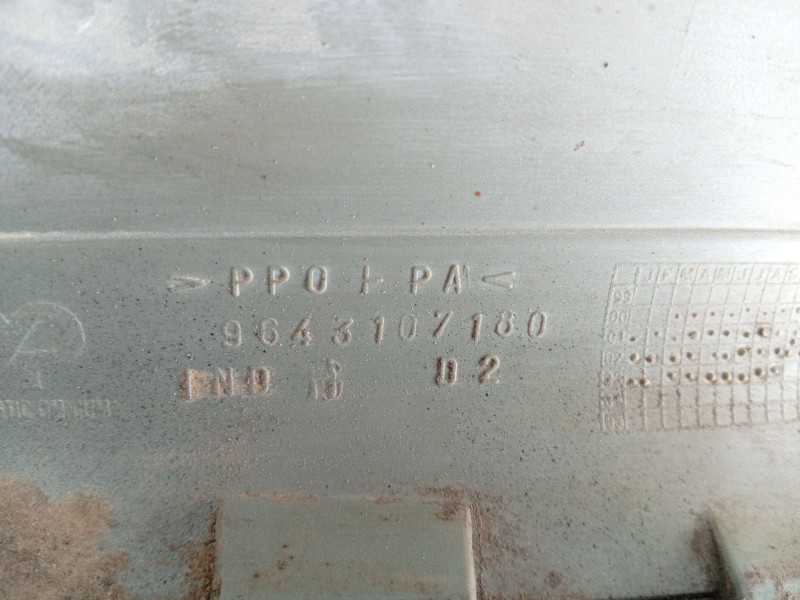 Recambio de aleta delantera derecha para peugeot 307 (3a/c) 1.4 16v referencia OEM IAM 7841N7  